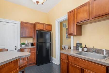 Apartment Beautiful Downstairs 1bed 1bth Charmer- Pet Friendly Michigan City