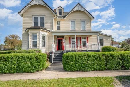Apartment Beautiful Downstairs 1bed 1bth Charmer- Pet Friendly Michigan City